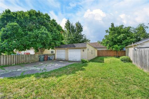 7101 Brownfield Drive Parma OH 44129