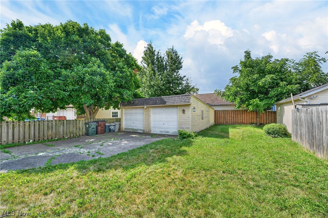 7101 Brownfield Drive Parma OH 44129