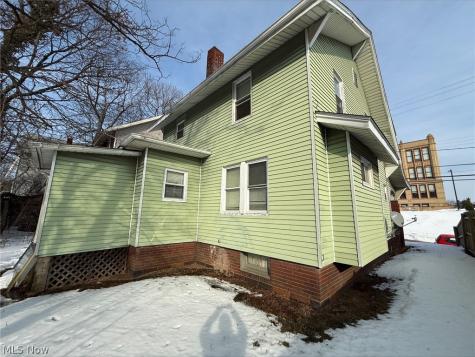1431 Arnold Avenue NW Canton OH 44703
