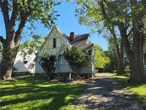 5245 Theodore Street Maple Heights OH 44137