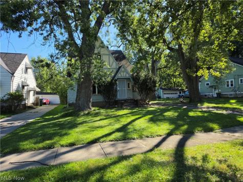 5245 Theodore Street Maple Heights OH 44137