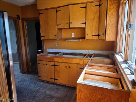 5245 Theodore Street Maple Heights OH 44137