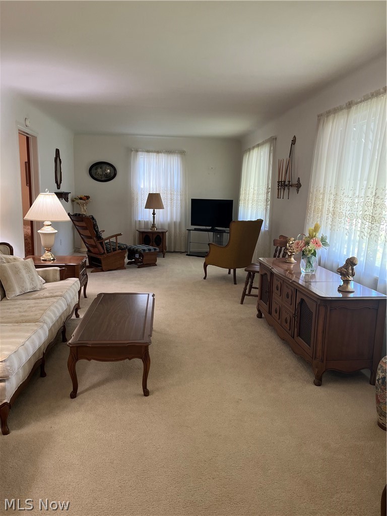 708 Allen Avenue Ashtabula OH 44004