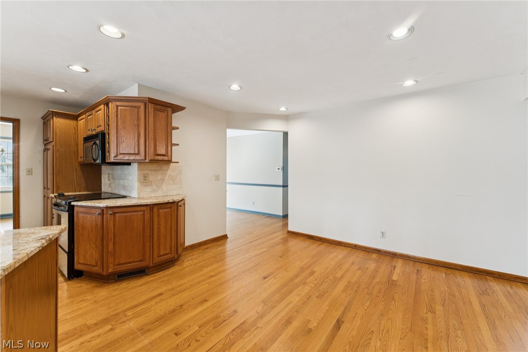 5643 Park Ridge Drive North Olmsted OH 44070