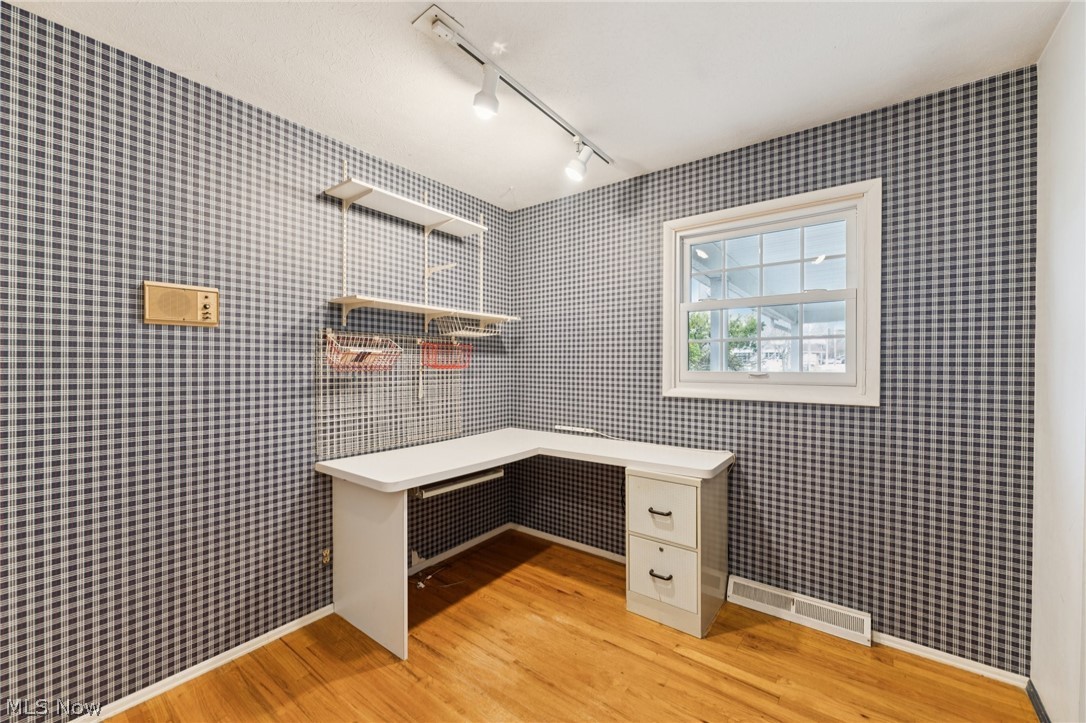 5643 Park Ridge Drive North Olmsted OH 44070