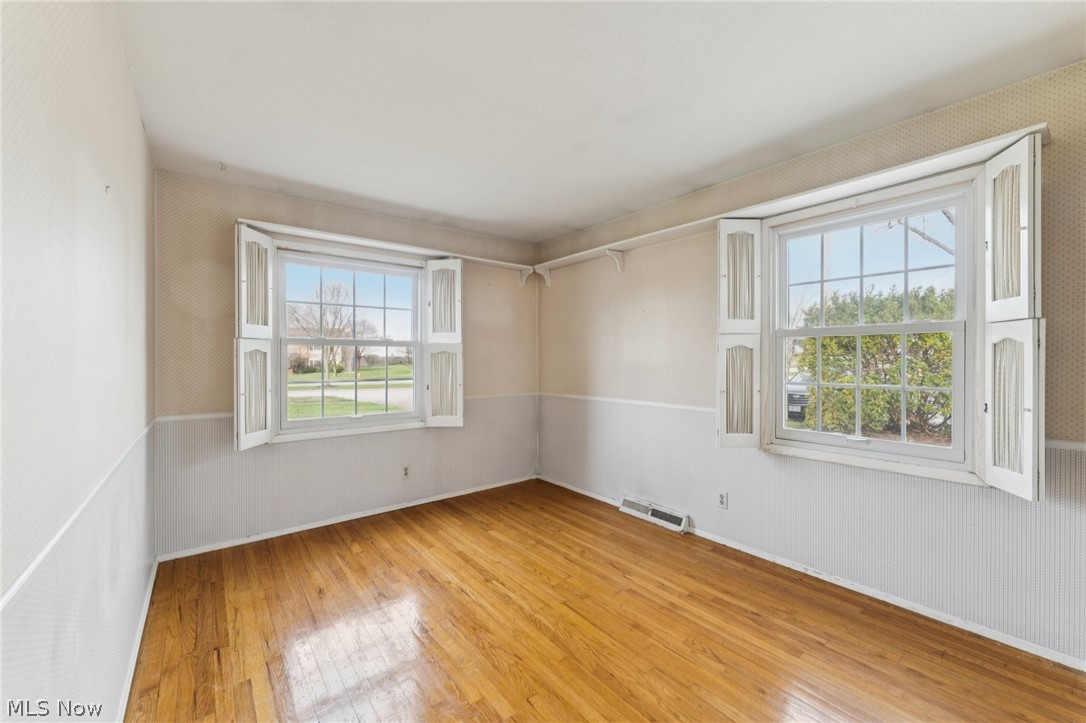 5643 Park Ridge Drive North Olmsted OH 44070