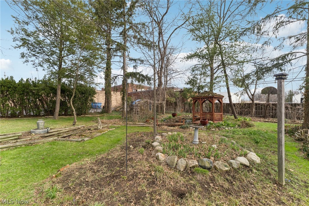 5643 Park Ridge Drive North Olmsted OH 44070