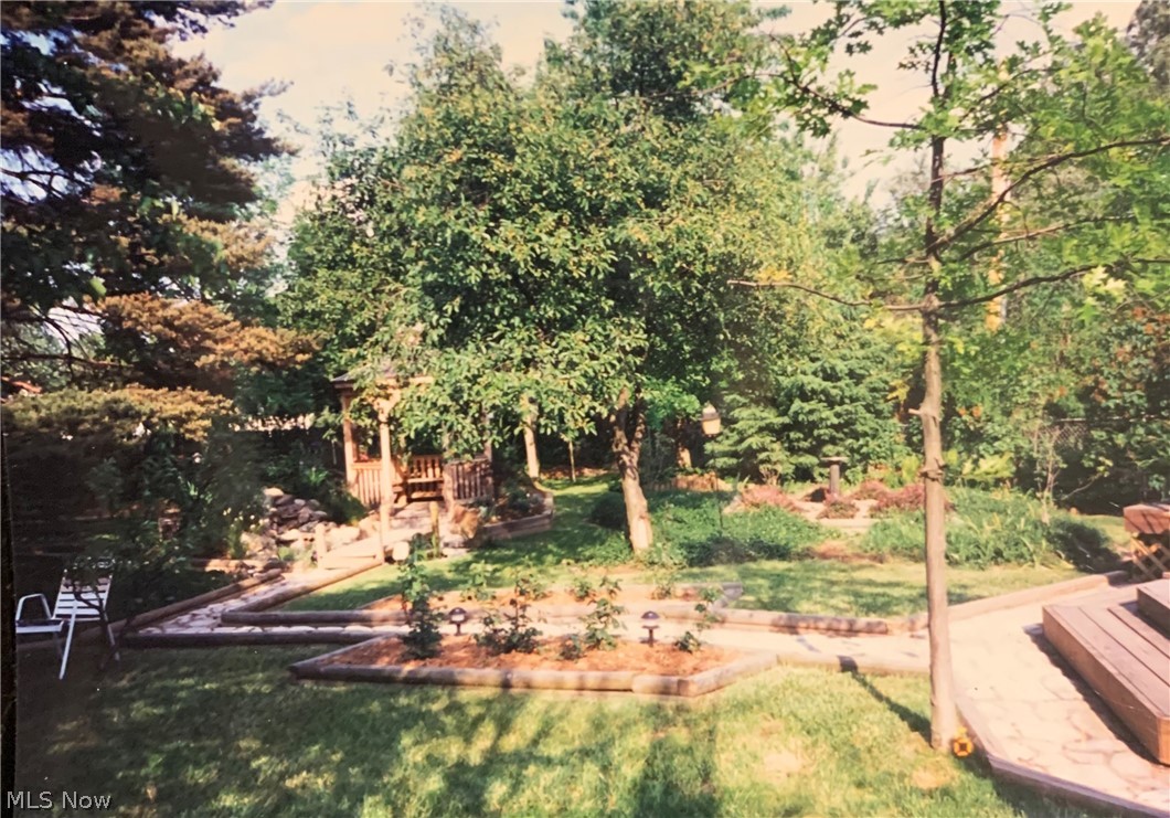 5643 Park Ridge Drive North Olmsted OH 44070