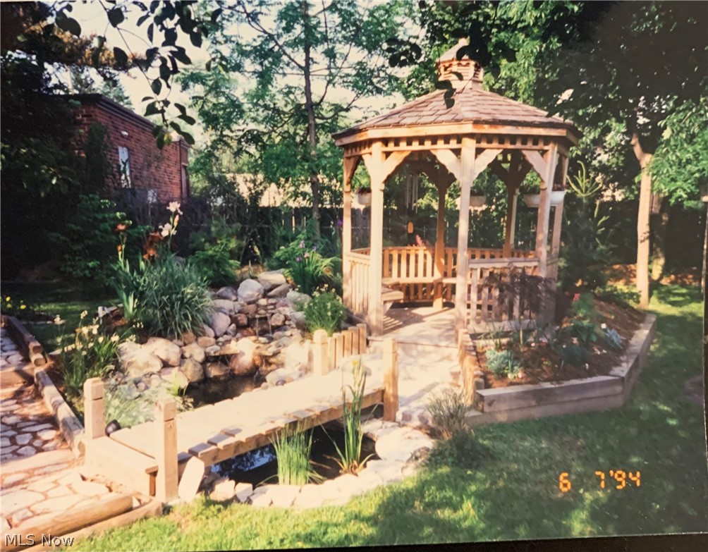 5643 Park Ridge Drive North Olmsted OH 44070