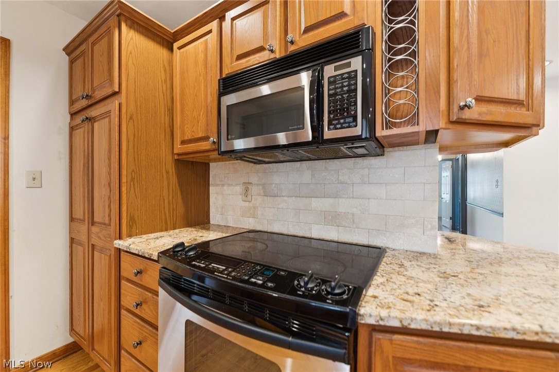 5643 Park Ridge Drive North Olmsted OH 44070