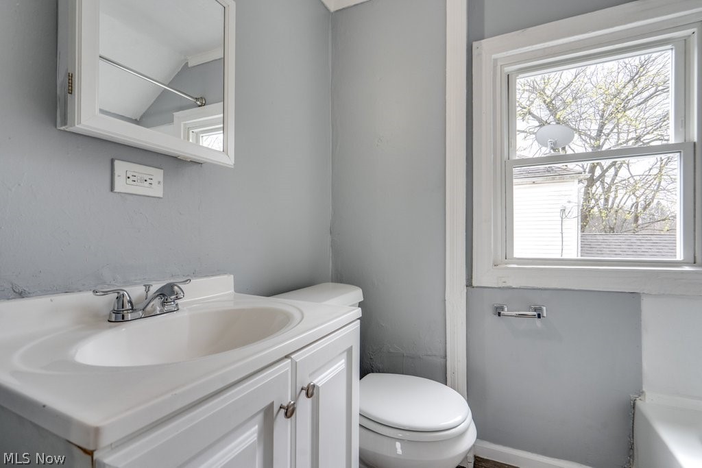 1090 Greenwood Avenue Akron OH 44320