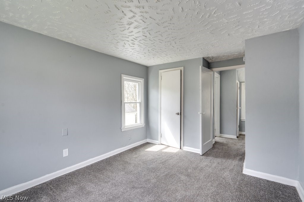 1090 Greenwood Avenue Akron OH 44320