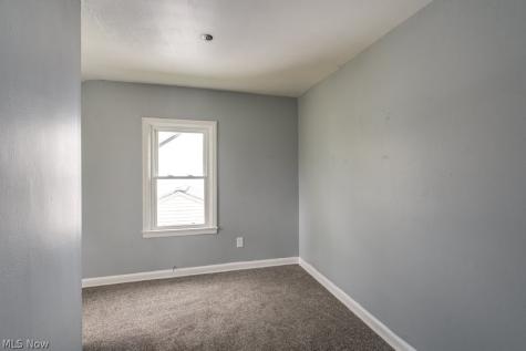 1090 Greenwood Avenue Akron OH 44320