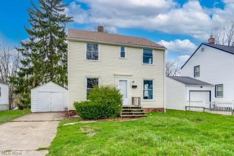 1090 Greenwood Avenue Akron OH 44320