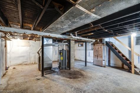 1090 Greenwood Avenue Akron OH 44320