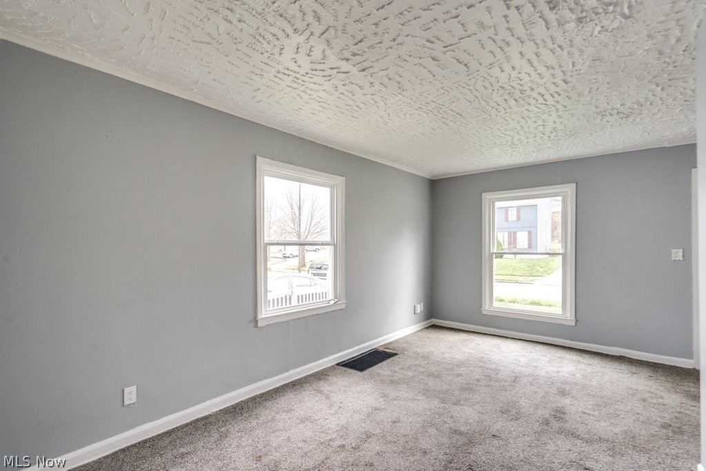1090 Greenwood Avenue Akron OH 44320