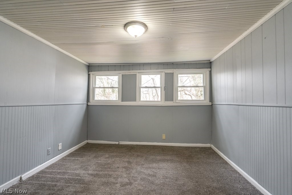 1090 Greenwood Avenue Akron OH 44320