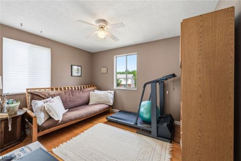 4104 Linnell Road South Euclid OH 44121