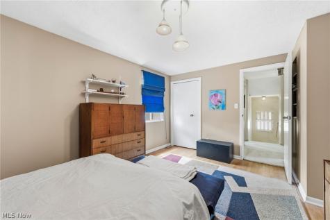 4104 Linnell Road South Euclid OH 44121