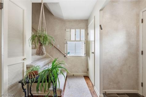 4104 Linnell Road South Euclid OH 44121