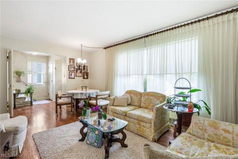4104 Linnell Road South Euclid OH 44121