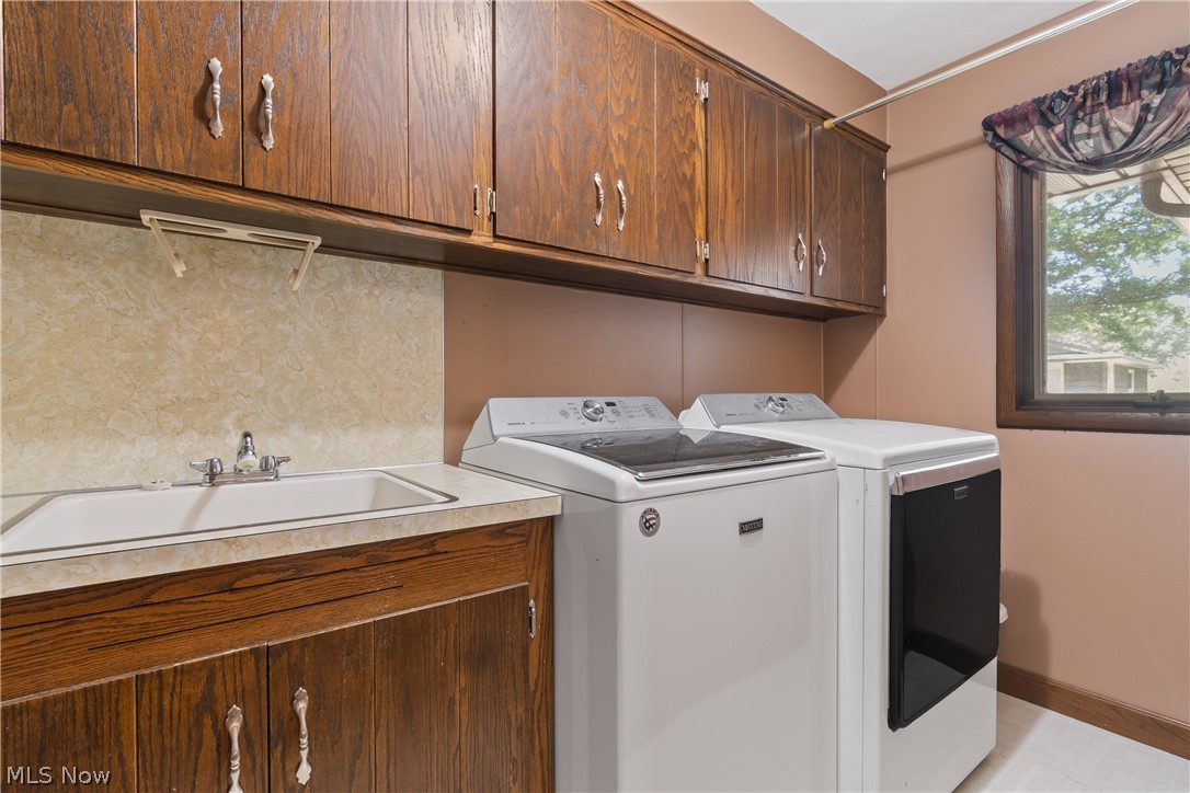 81 Lerue Street Apple Creek OH 44606