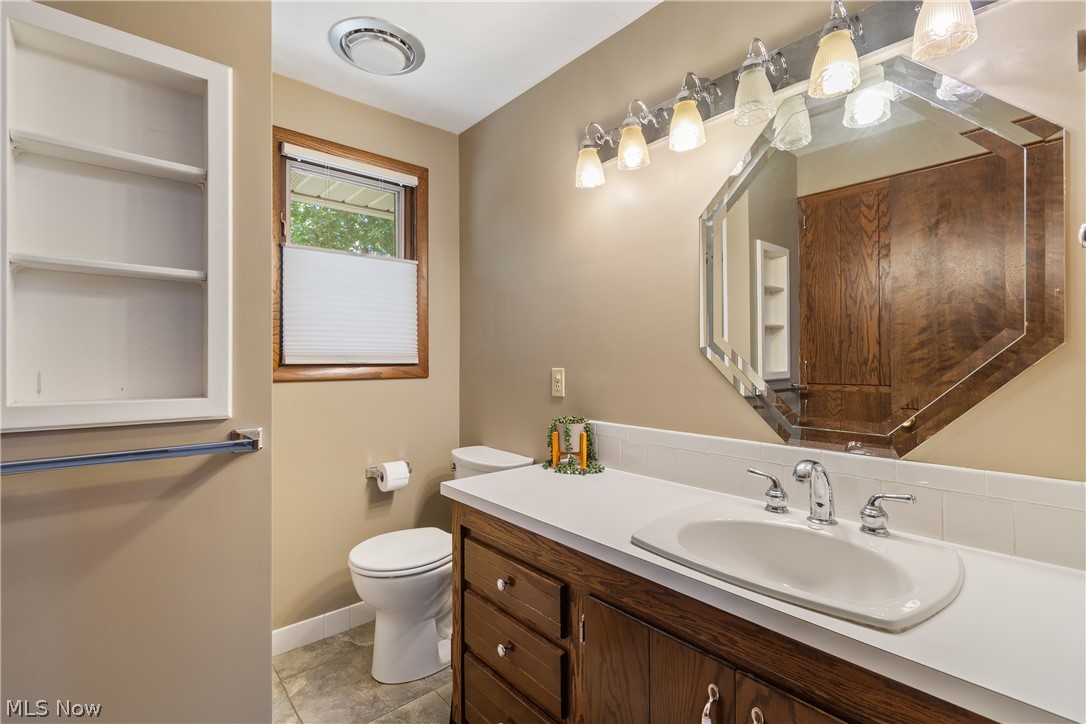 81 Lerue Street Apple Creek OH 44606