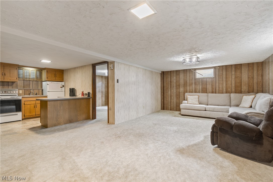 81 Lerue Street Apple Creek OH 44606