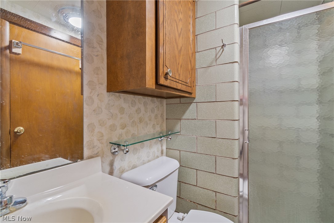 81 Lerue Street Apple Creek OH 44606