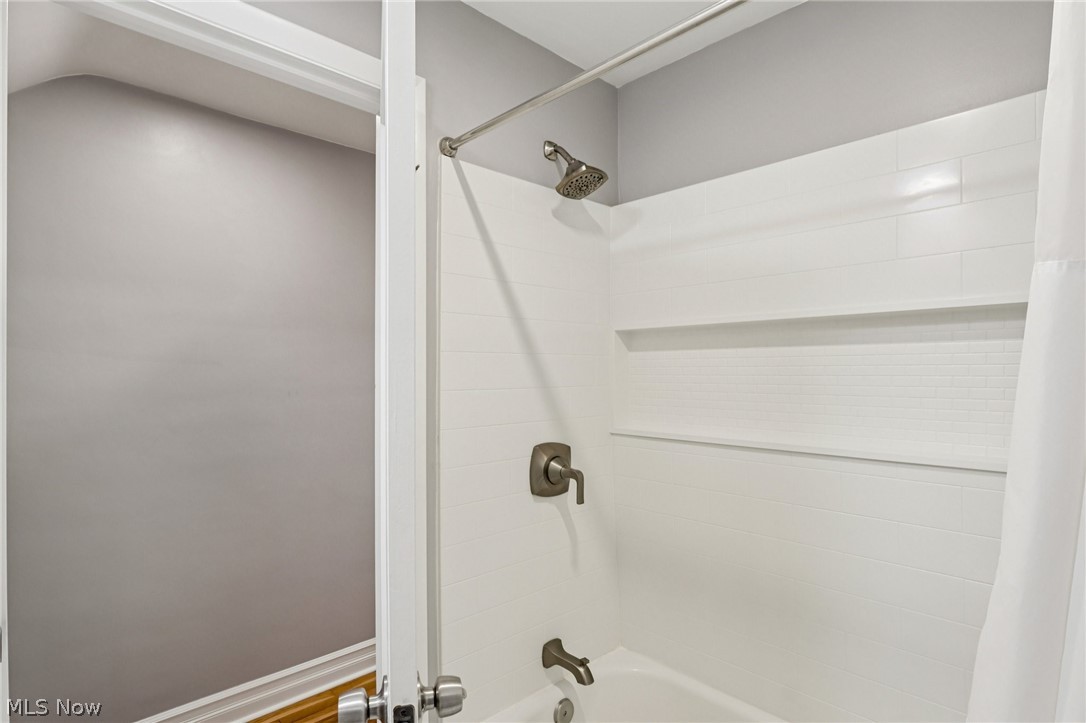 8354 Cloveridge Road Chagrin Falls OH 44022