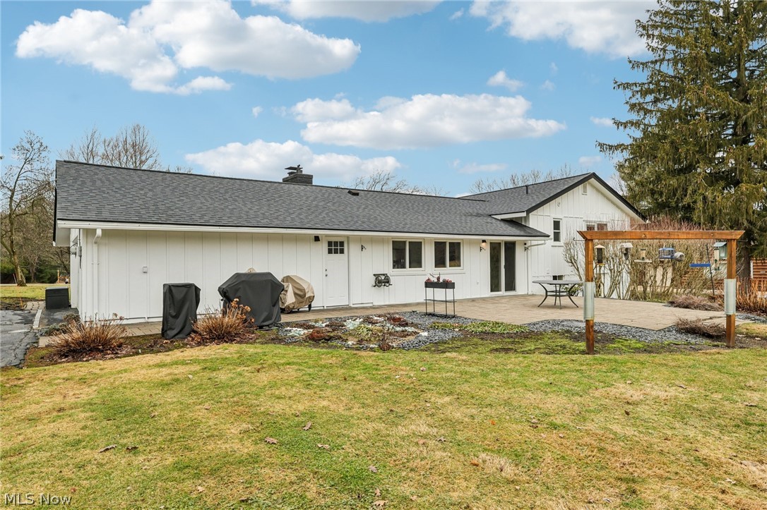 8354 Cloveridge Road Chagrin Falls OH 44022