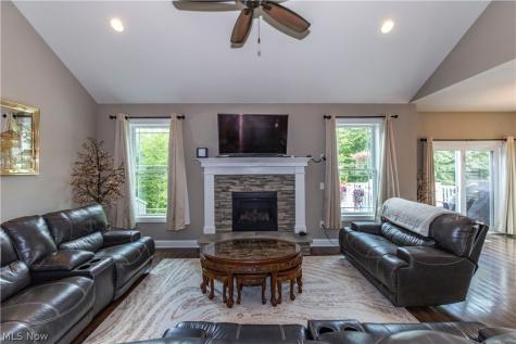 963 Cook Drive Canal Fulton OH 44614