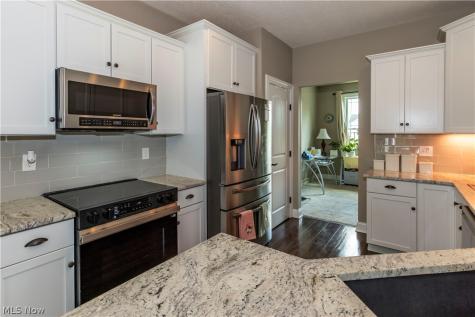 963 Cook Drive Canal Fulton OH 44614
