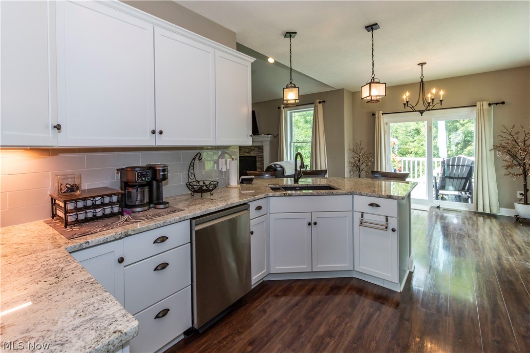 963 Cook Drive Canal Fulton OH 44614