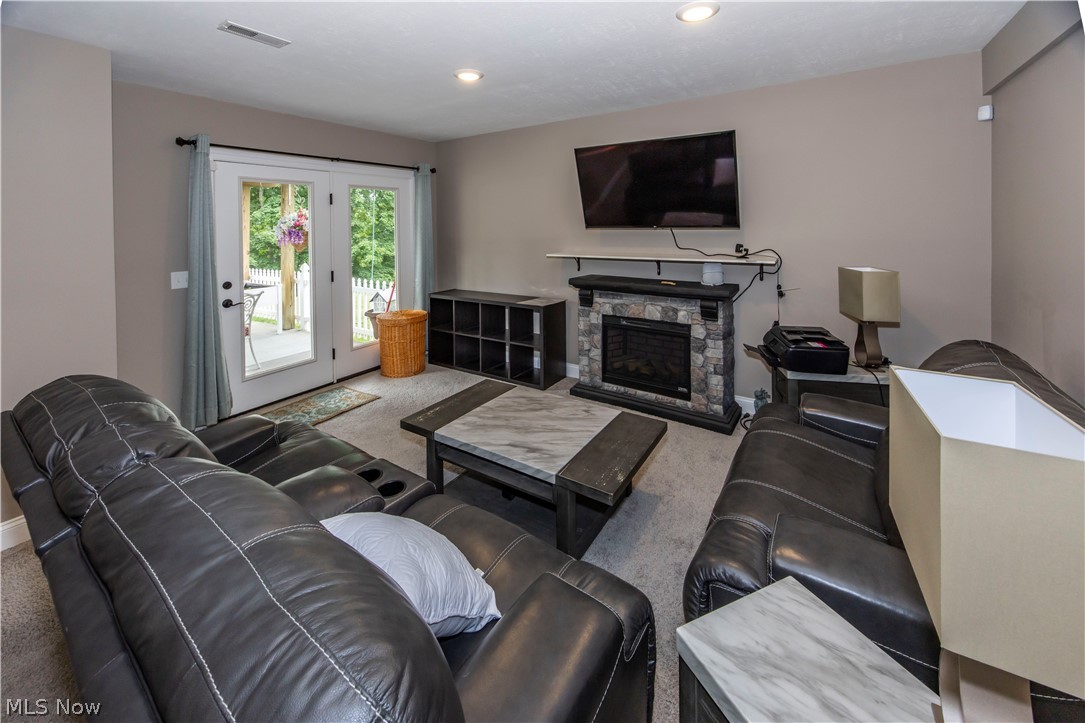 963 Cook Drive Canal Fulton OH 44614