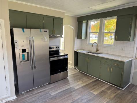 231 Rosenberry Street Alliance OH 44601