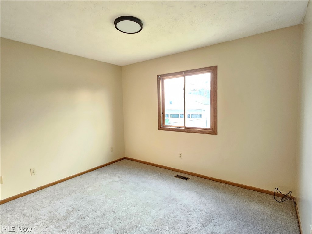 4838 E 86th Street Garfield Heights OH 44125