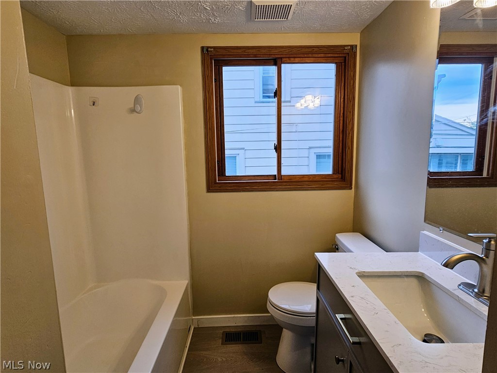 4838 E 86th Street Garfield Heights OH 44125