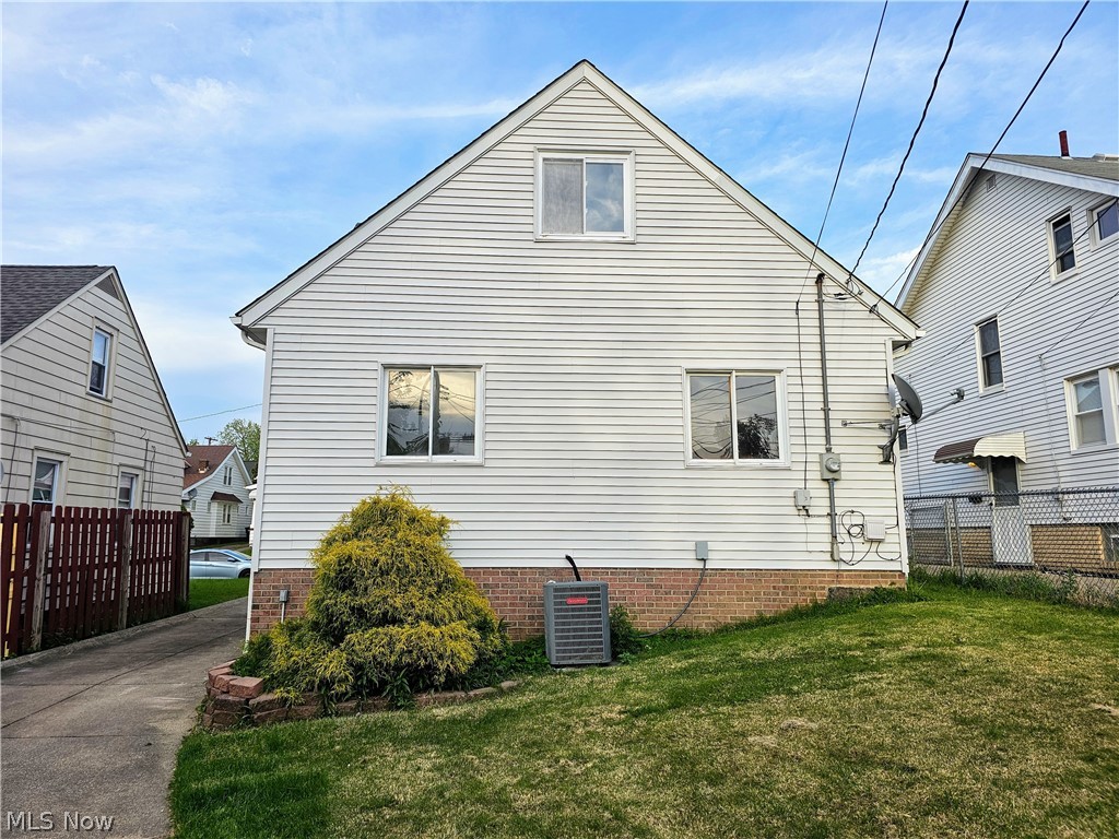4838 E 86th Street Garfield Heights OH 44125