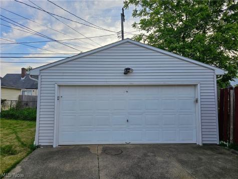 4838 E 86th Street Garfield Heights OH 44125