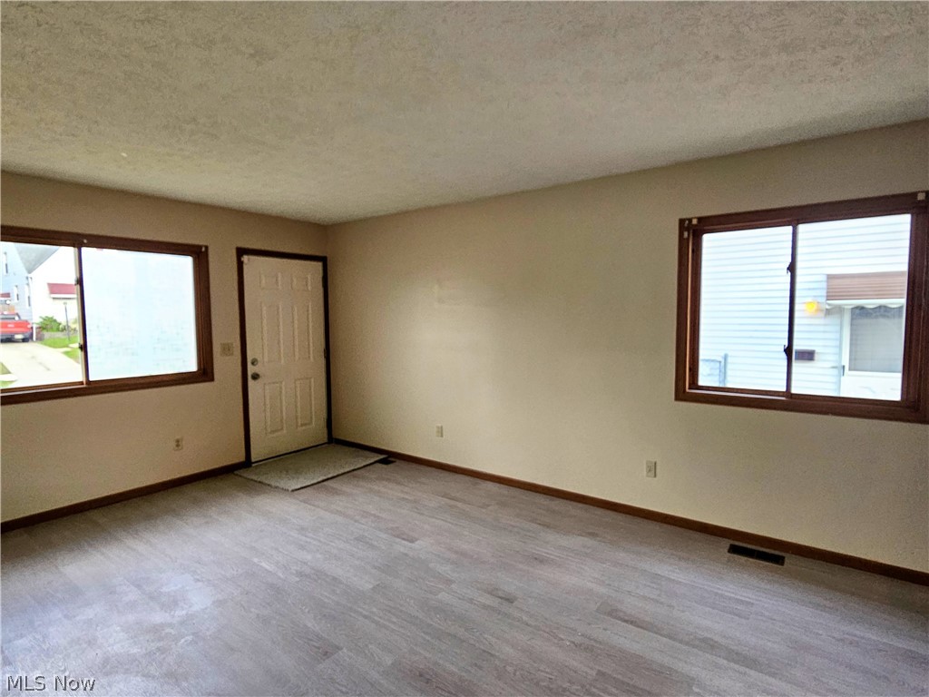4838 E 86th Street Garfield Heights OH 44125