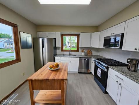 4838 E 86th Street Garfield Heights OH 44125