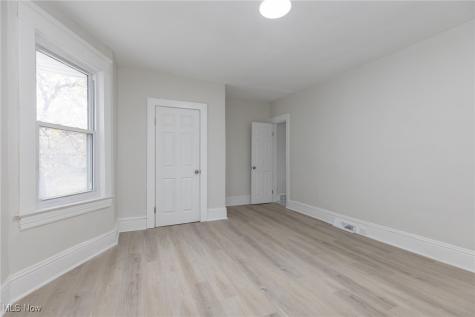 2190 E 86th Street Cleveland OH 44106