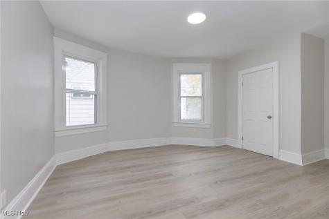 2190 E 86th Street Cleveland OH 44106