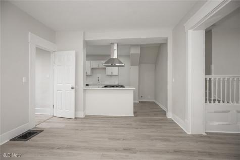 2190 E 86th Street Cleveland OH 44106