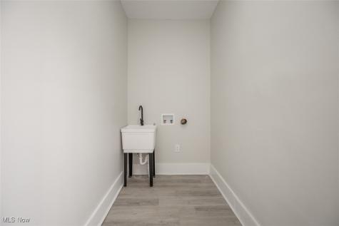 2190 E 86th Street Cleveland OH 44106