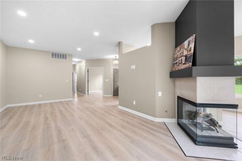 116 Vista Court North Olmsted OH 44070