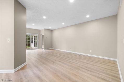 116 Vista Court North Olmsted OH 44070