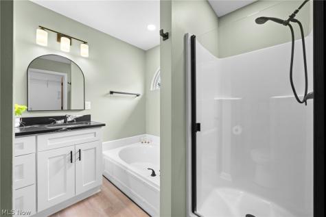 116 Vista Court North Olmsted OH 44070