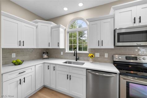 116 Vista Court North Olmsted OH 44070